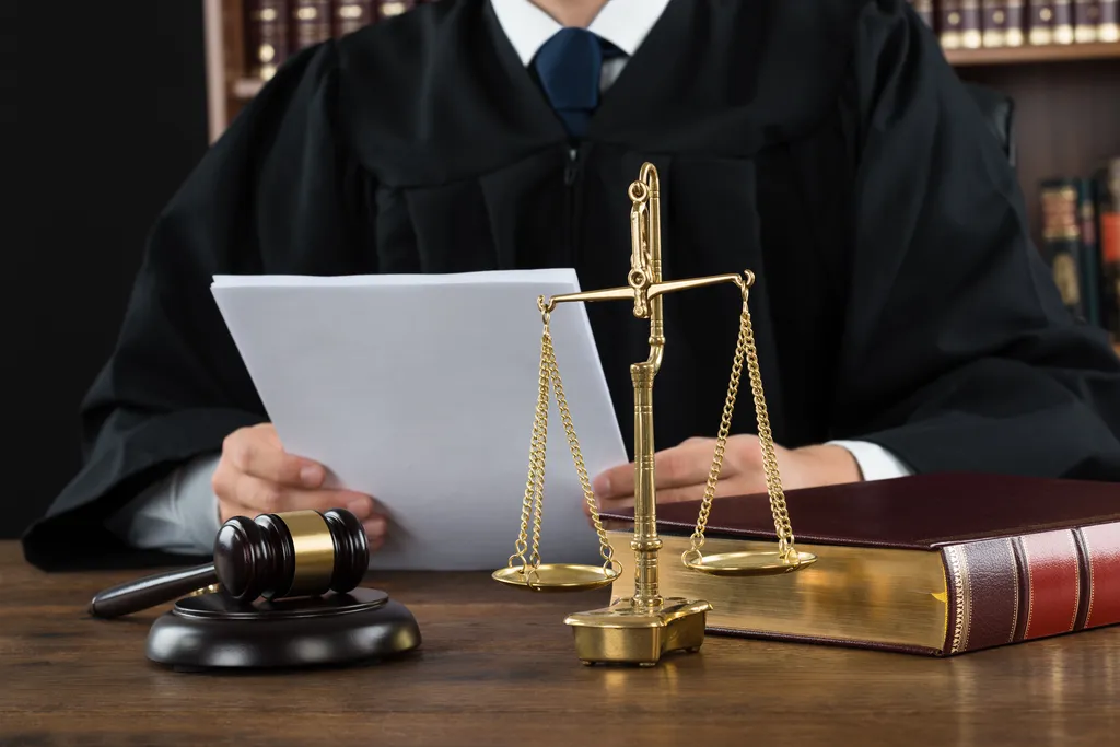 Supreme Court Launches Educational Program in Memphis
